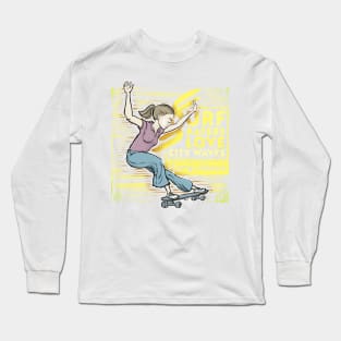 Surf skaters love city waves Long Sleeve T-Shirt